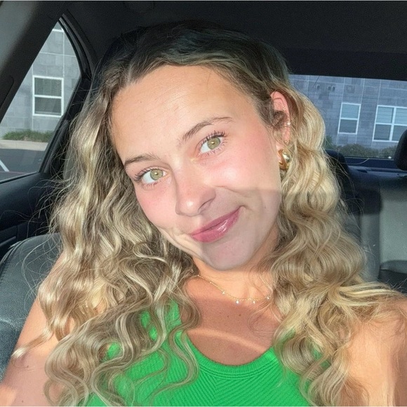 hallieyz3